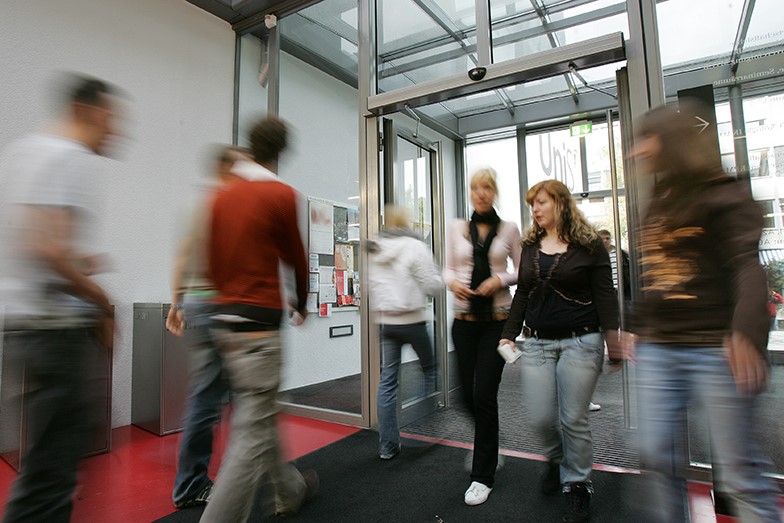 Titleimage: Faculty of Business, Economics ​and Social Sciences Titleimage: Faculty of Business, Economics ​and Social Sciences